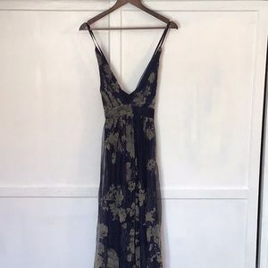 Dress never been worn